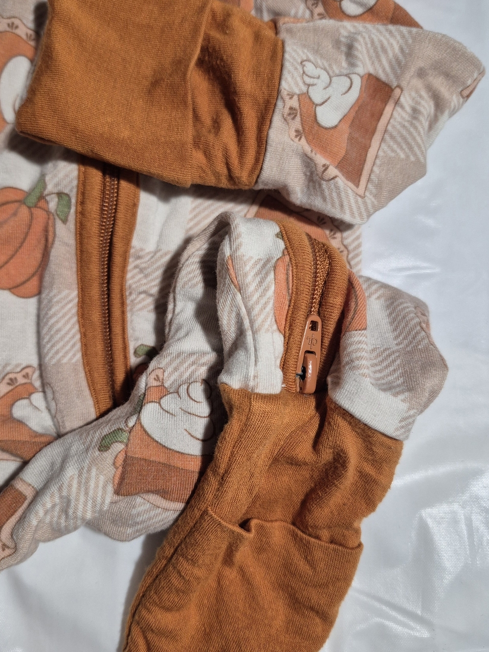 Caden Lane Pumpkin & Pumpkin Pie One-Piece Halloween, Thanksgiving Size 0-3